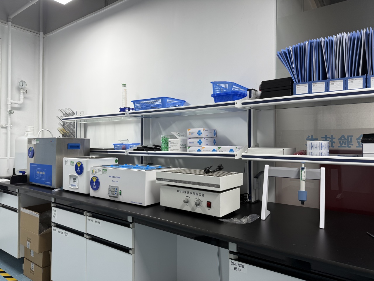 物理实验室介绍(图6) 物理实验室介绍(图6)