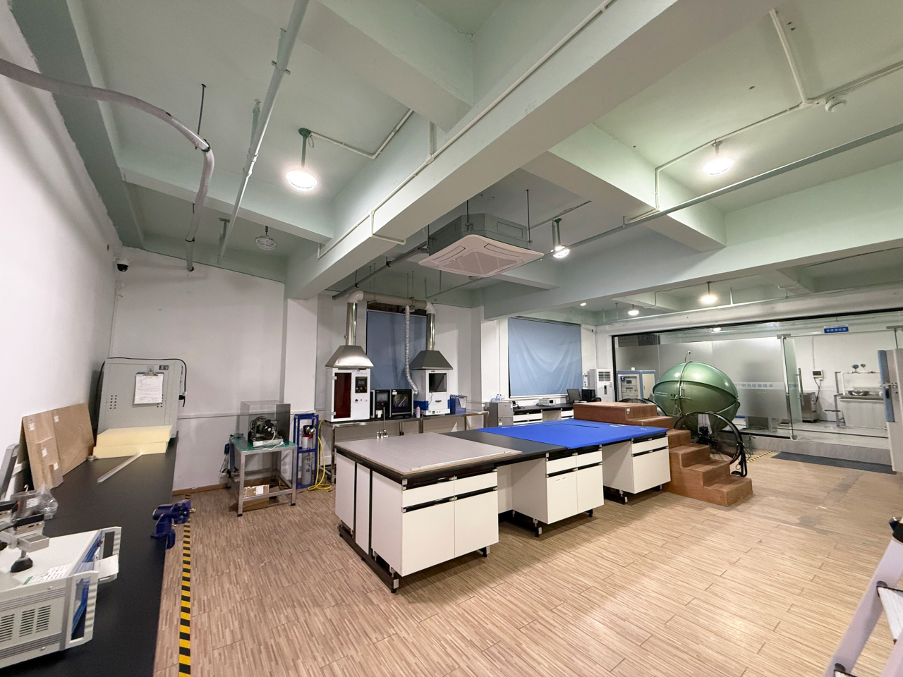 能效实验室介绍(图4) 能效实验室介绍(图4)