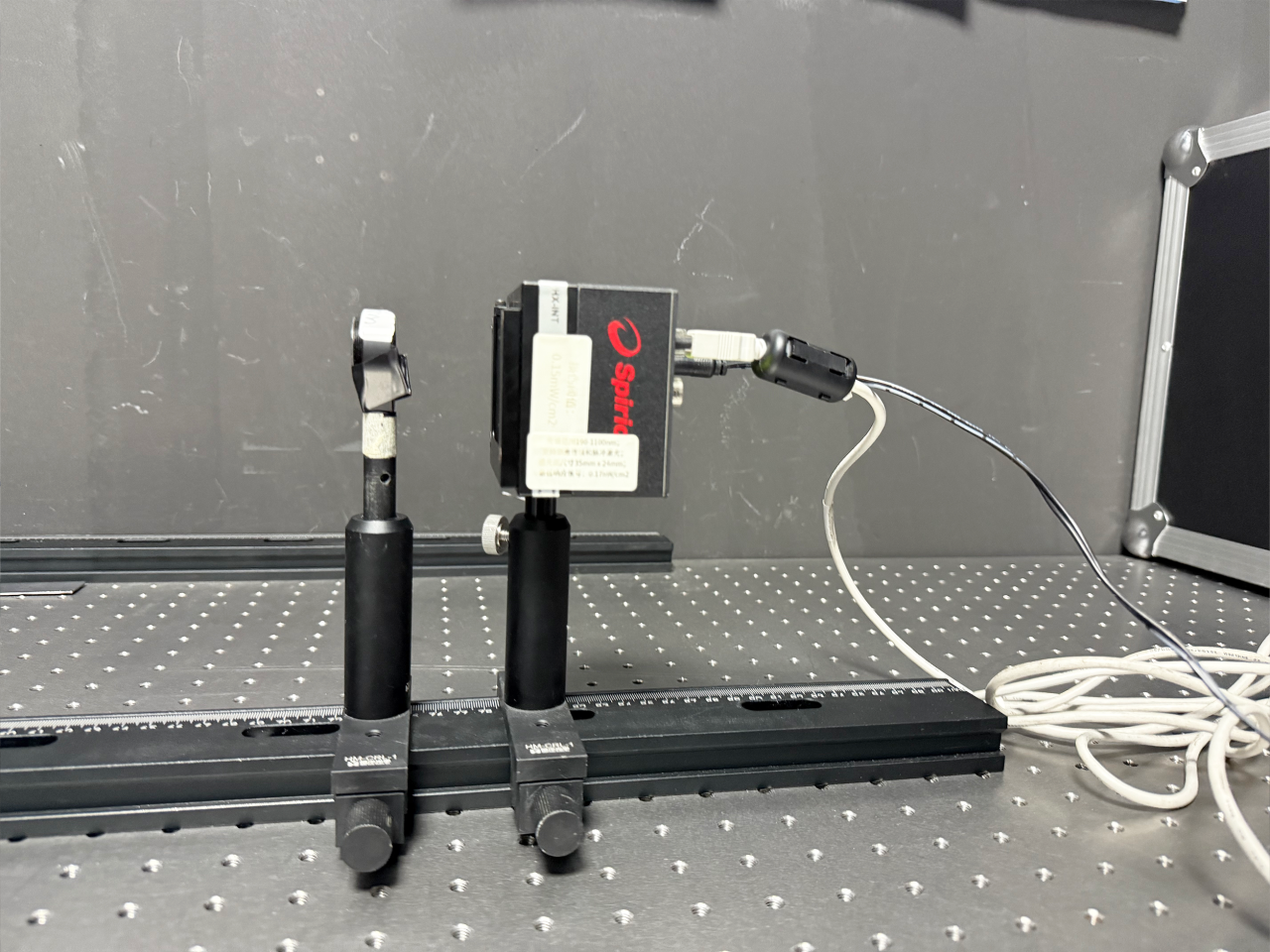 光学实验室介绍(图6) 光学实验室介绍(图6)