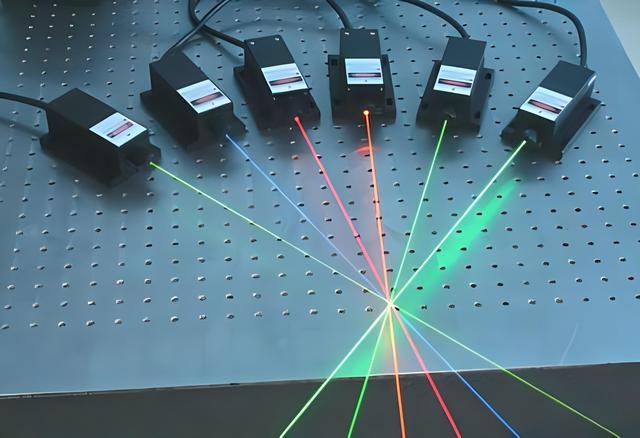 激光光束指向不稳定度测试：精密激光应用的“隐形杀手”与专业检测方案(图1)